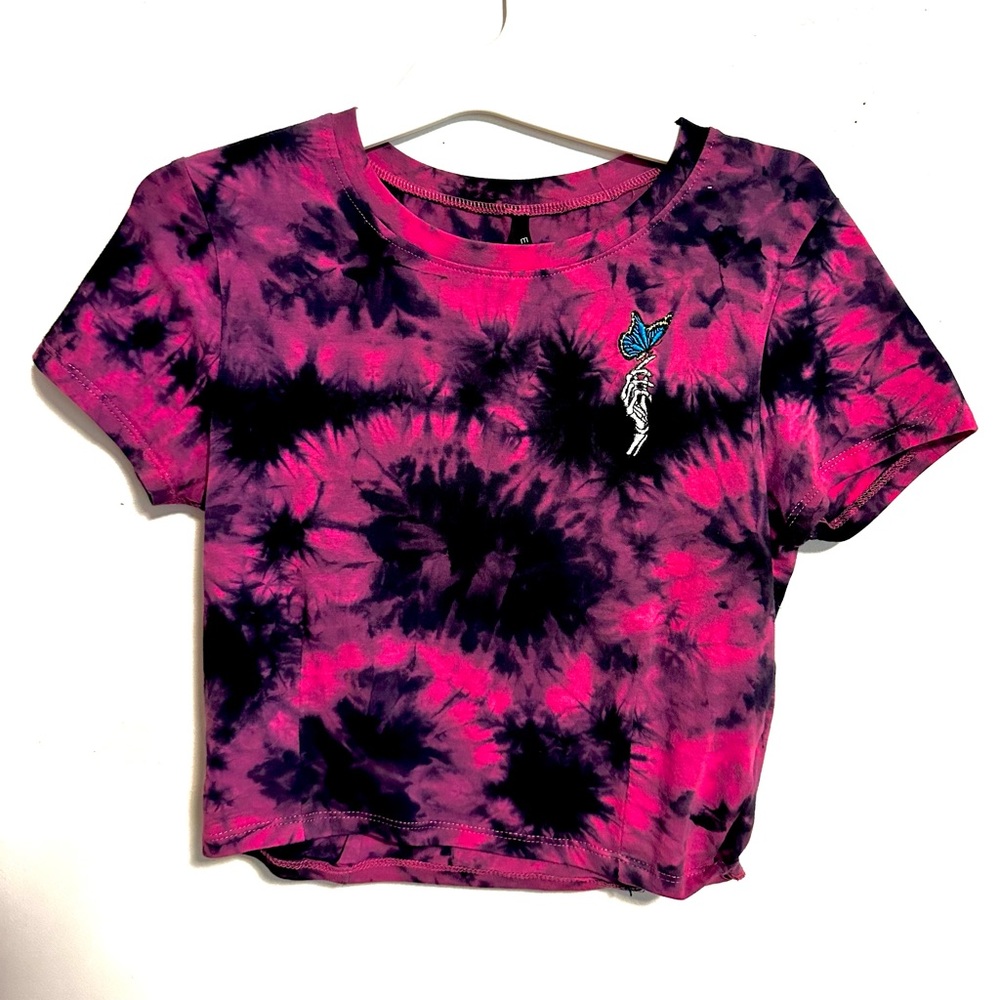 tie-dye cropped T-shirt from Zumiez never worn.